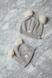 Gorro Gris con pompón