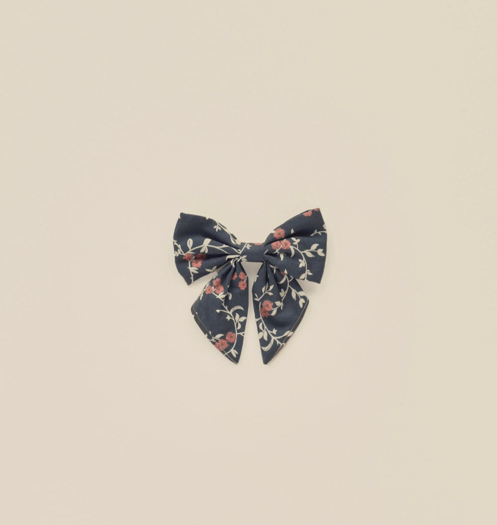 BOW || MIDNIGHT GARDEN