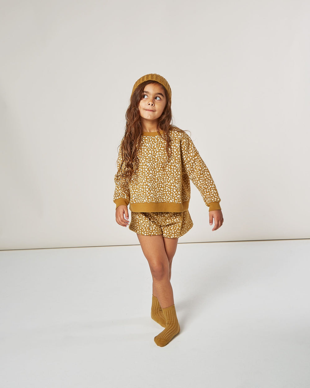 boxy pullover || golden berry